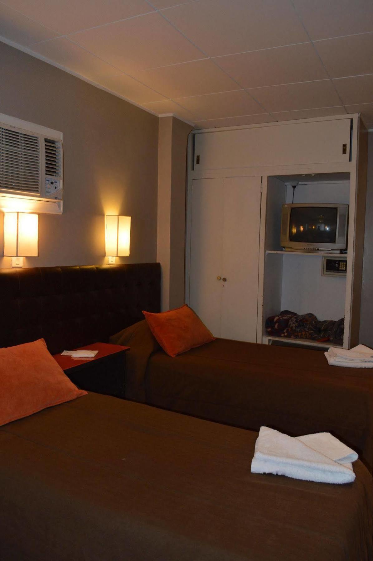 Hotel Petit
